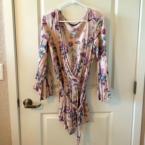 American Eagle Floral Long Sleeve Romper